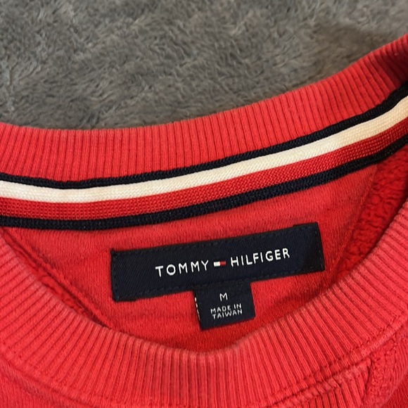 Tommy Hilfiger vintage crew neck sweatshirt size M - Picture 3 of 3